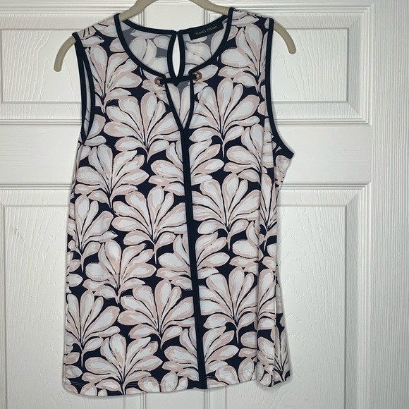 Ivanka Trump Tops - Ivanka Trump | Sleeveless | Top